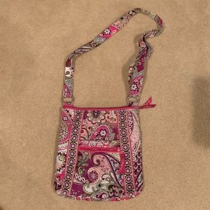 Vera Bradley Crossbody Hipster Very Berry Paisley